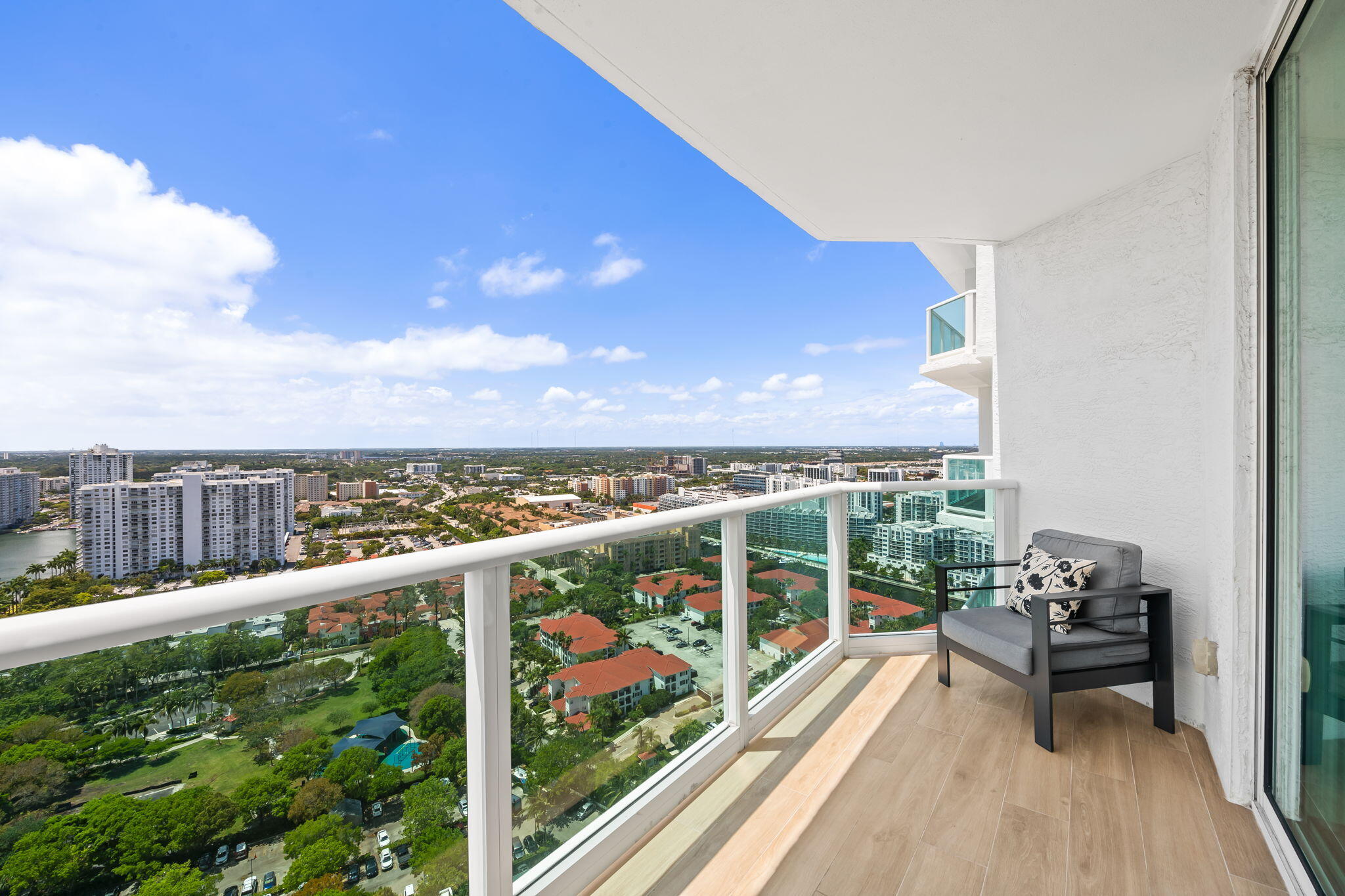 3301 NE 183rd Street 2906