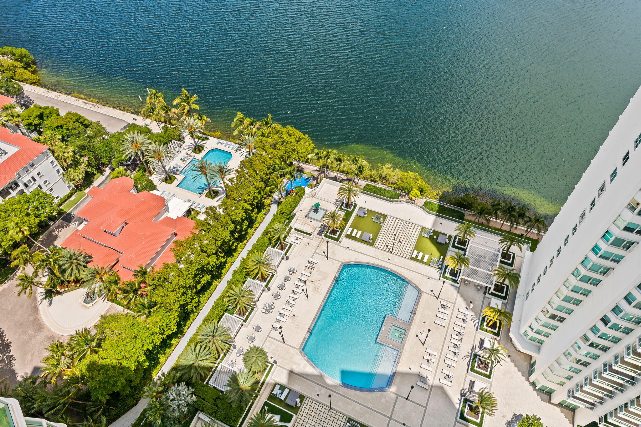 3301 NE 183rd Street 2906