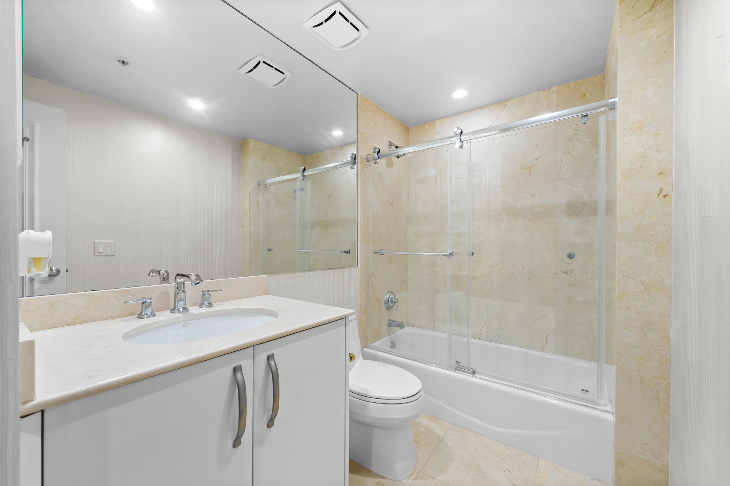 2051 SE 3rd Street Th8