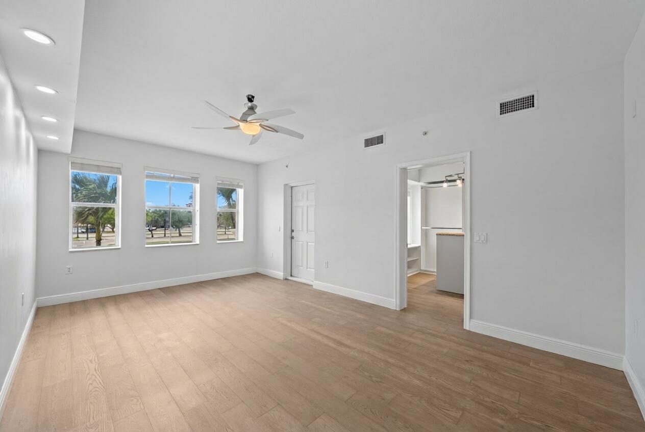 2051 SE 3rd Street Th8