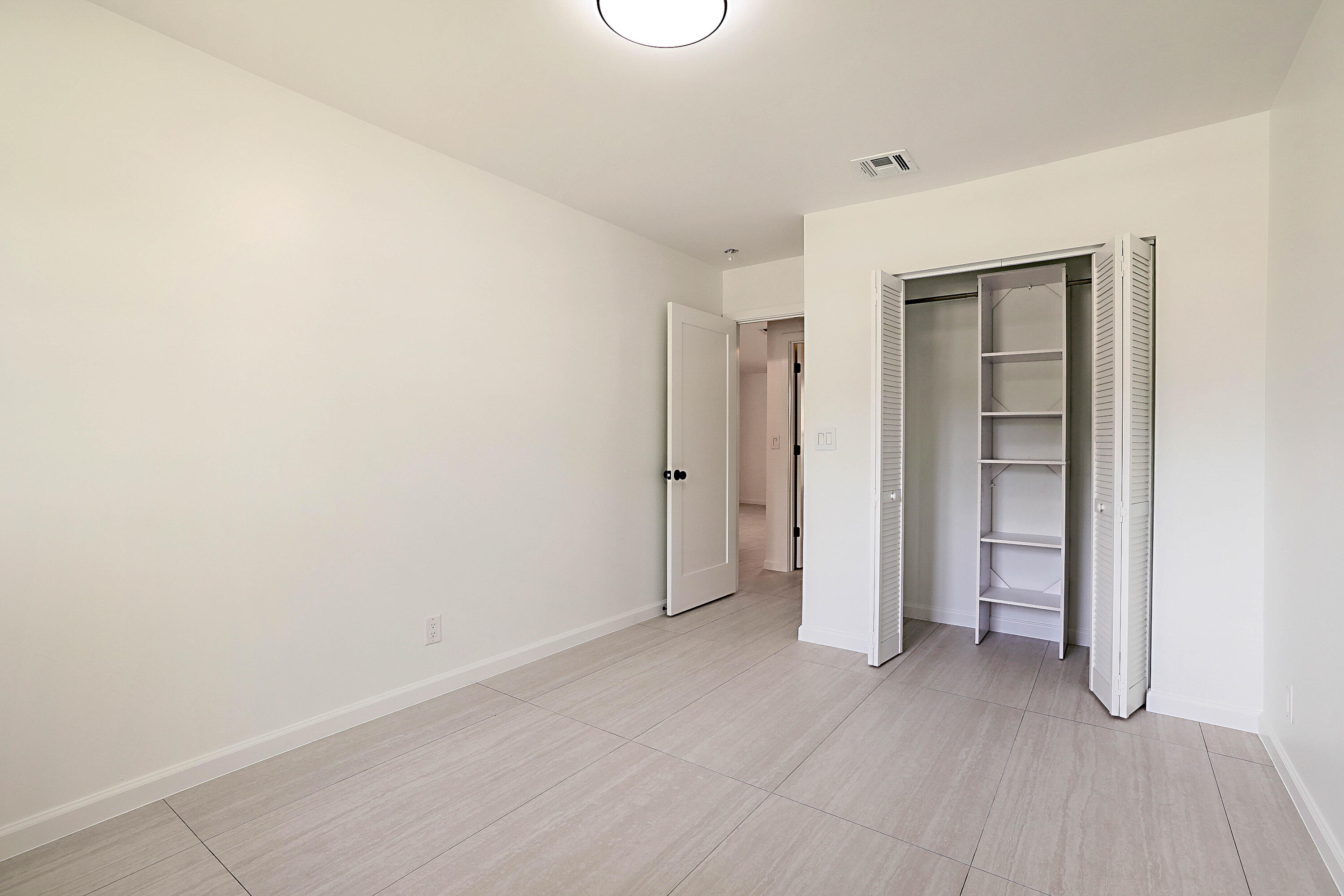 320 NE 42nd Street