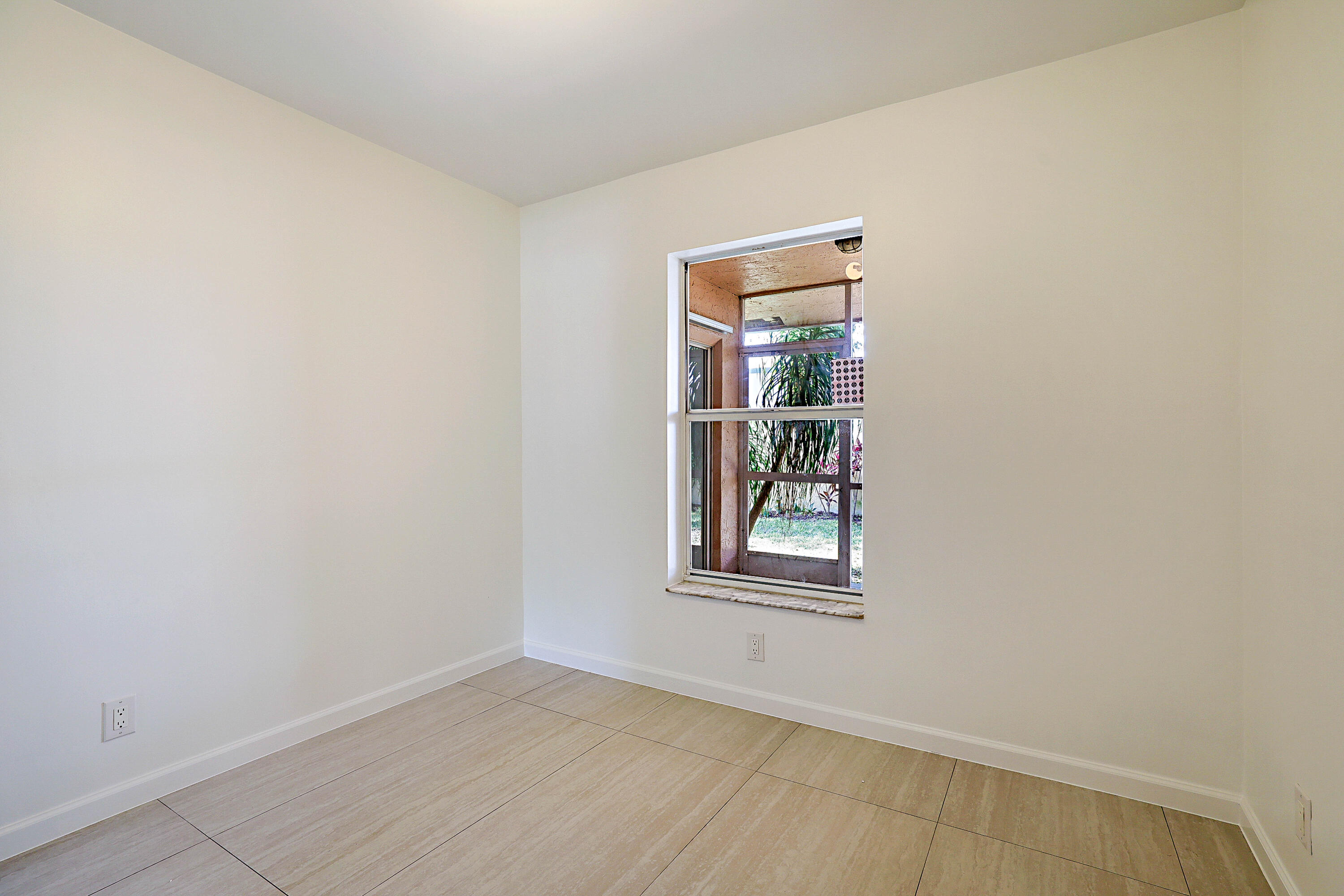 320 NE 42nd Street