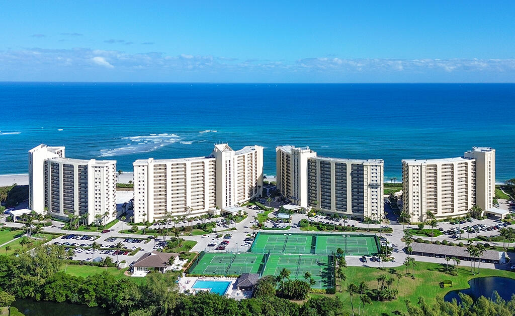 400 Ocean Trail Way 203