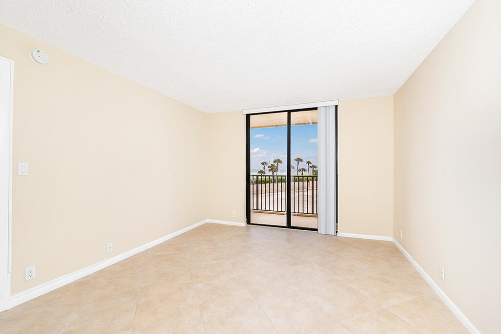 400 Ocean Trail Way 203
