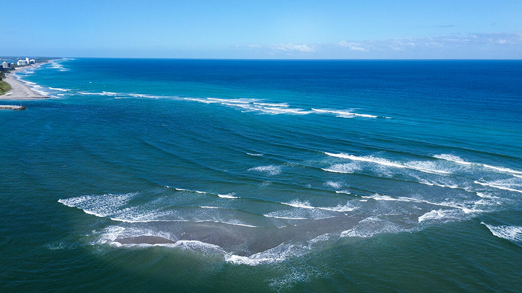 400 Ocean Trail Way 203