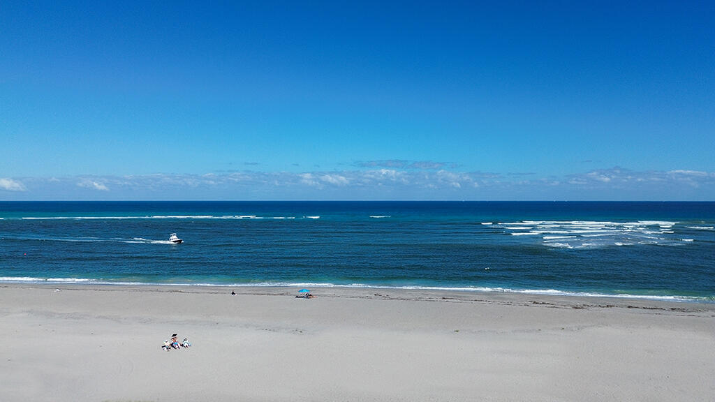 400 Ocean Trail Way 203