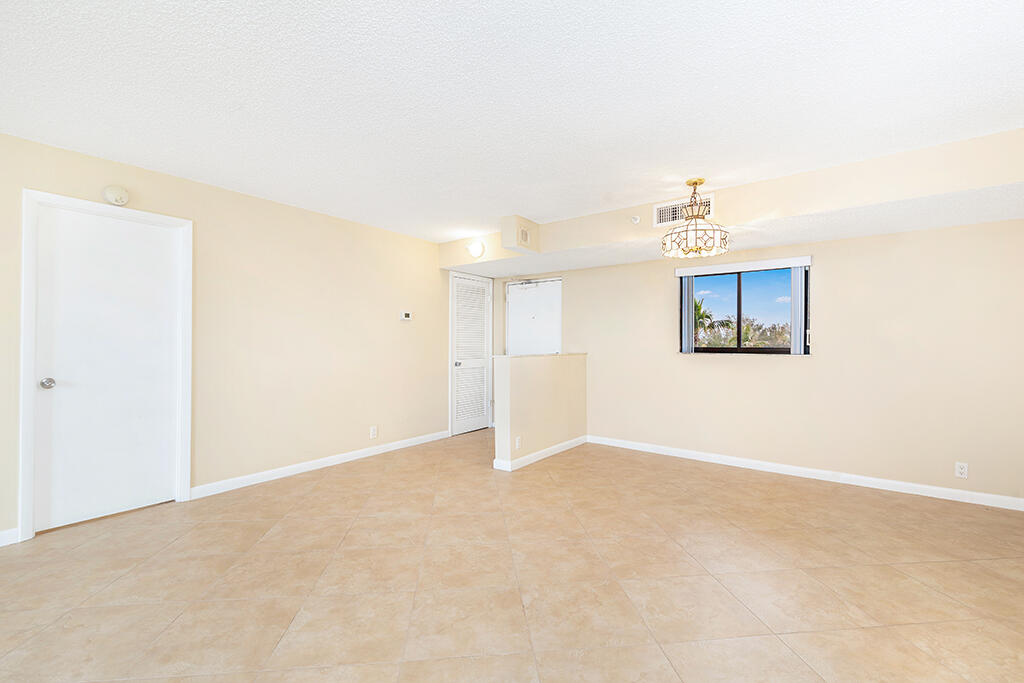 400 Ocean Trail Way 203