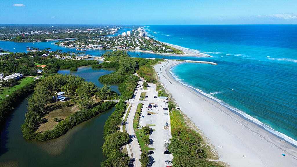 400 Ocean Trail Way 203