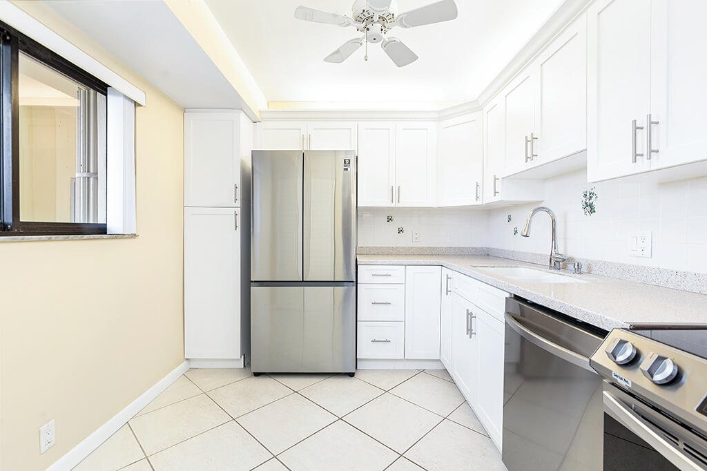 400 Ocean Trail Way 203