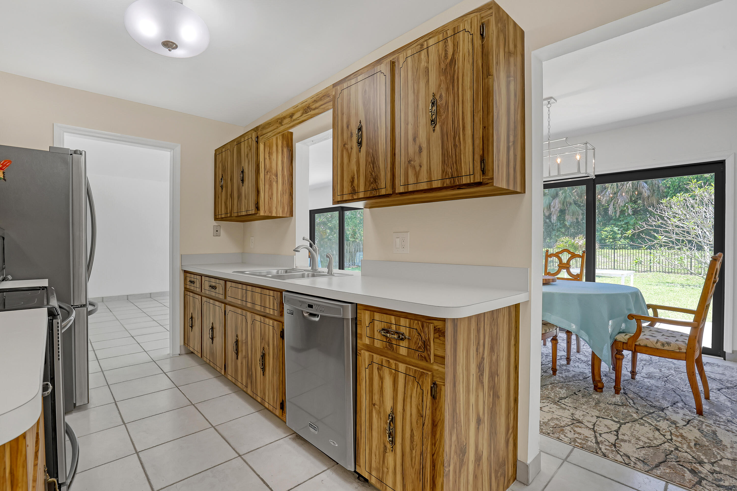 11078 Oak Way Circle