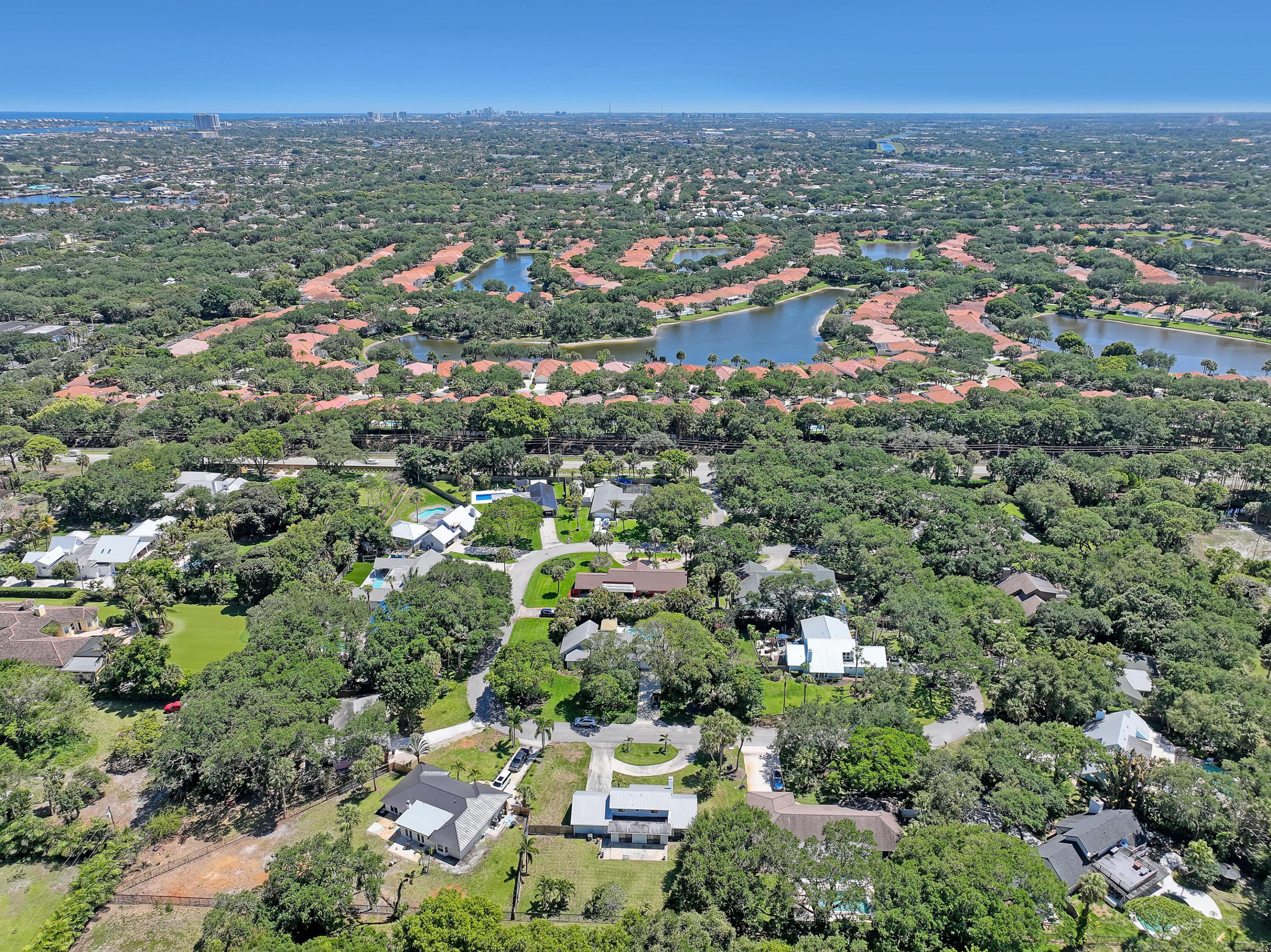 11078 Oak Way Circle