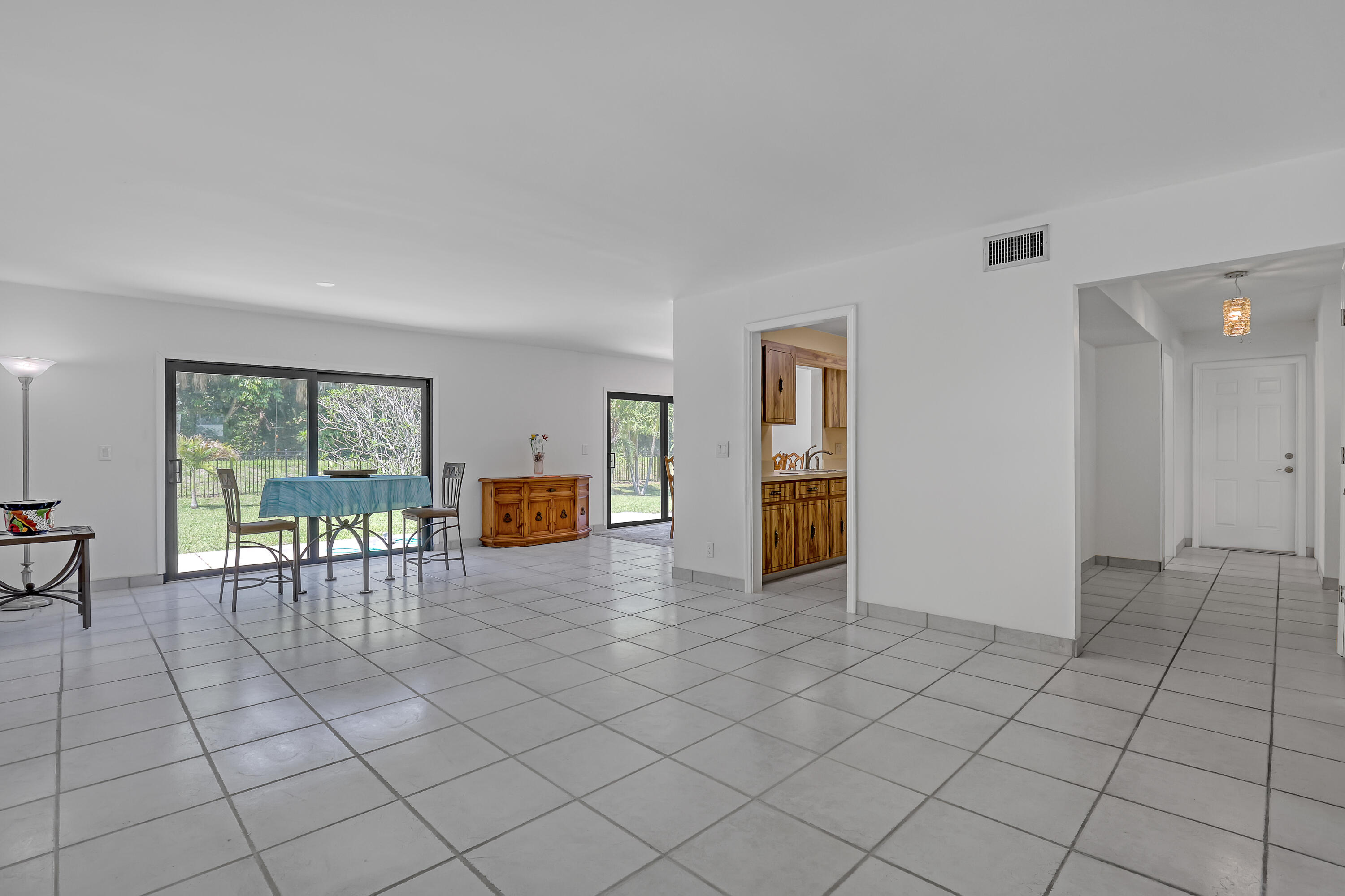 11078 Oak Way Circle