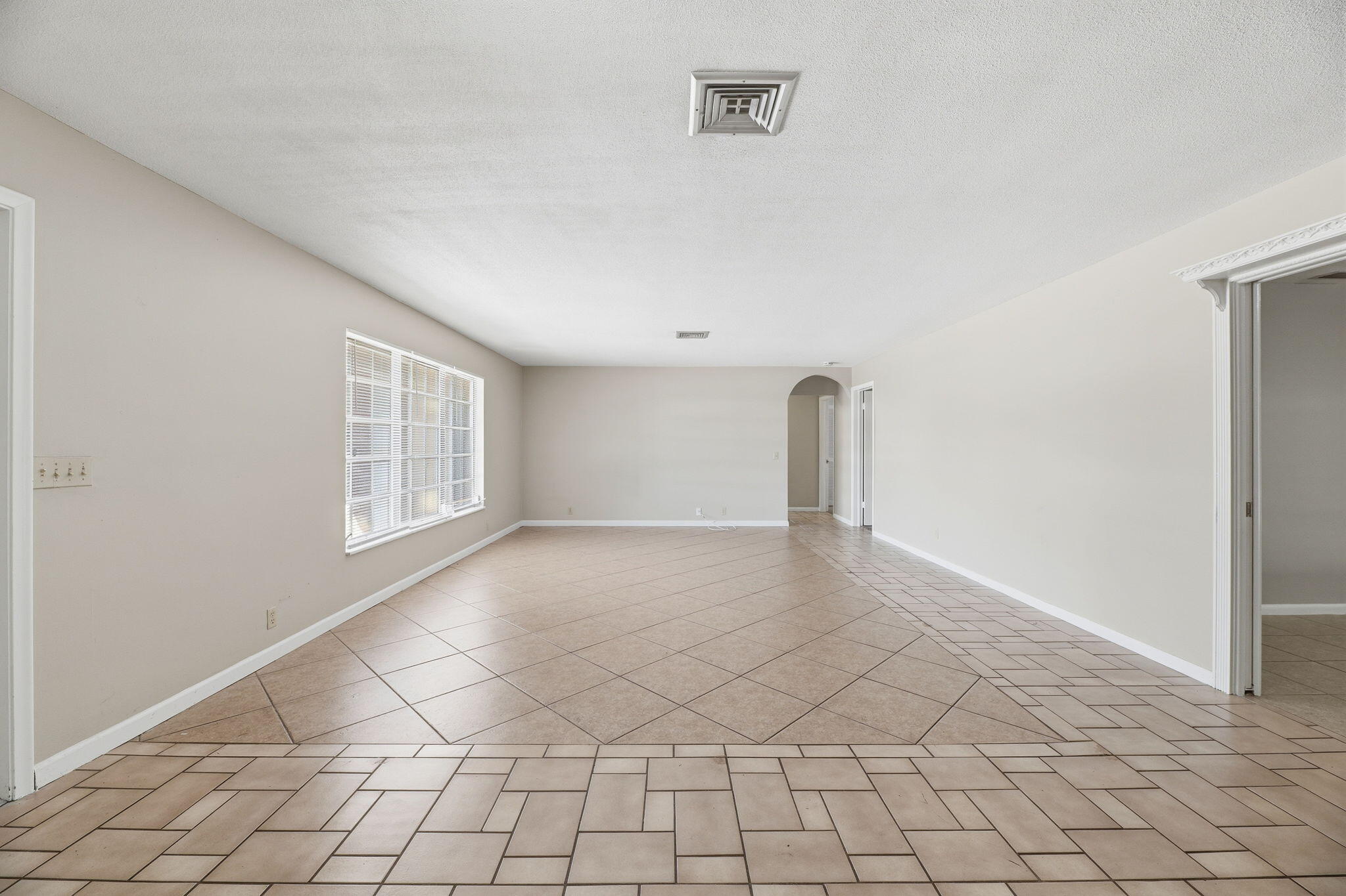 232 Gleneagles Drive