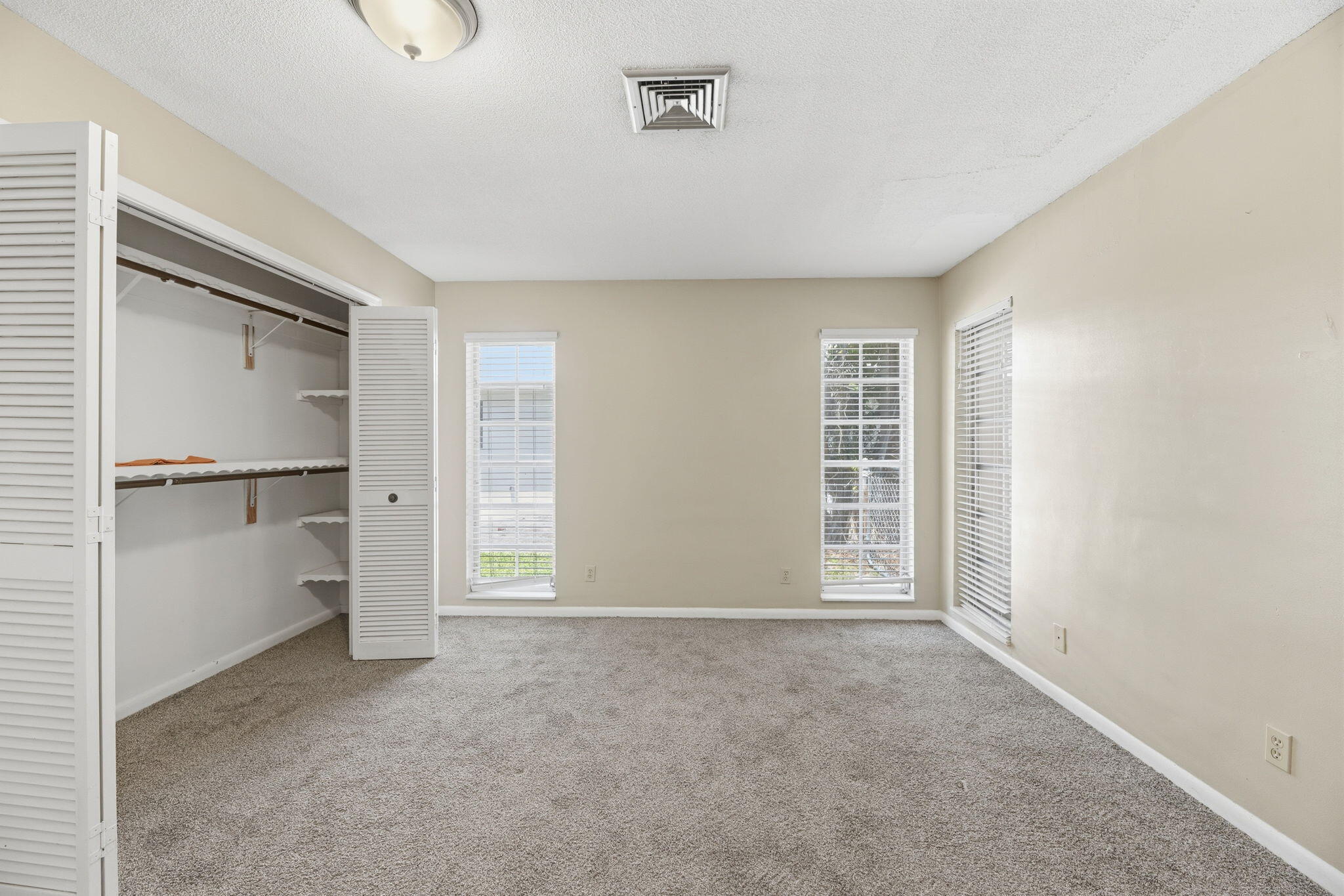 232 Gleneagles Drive