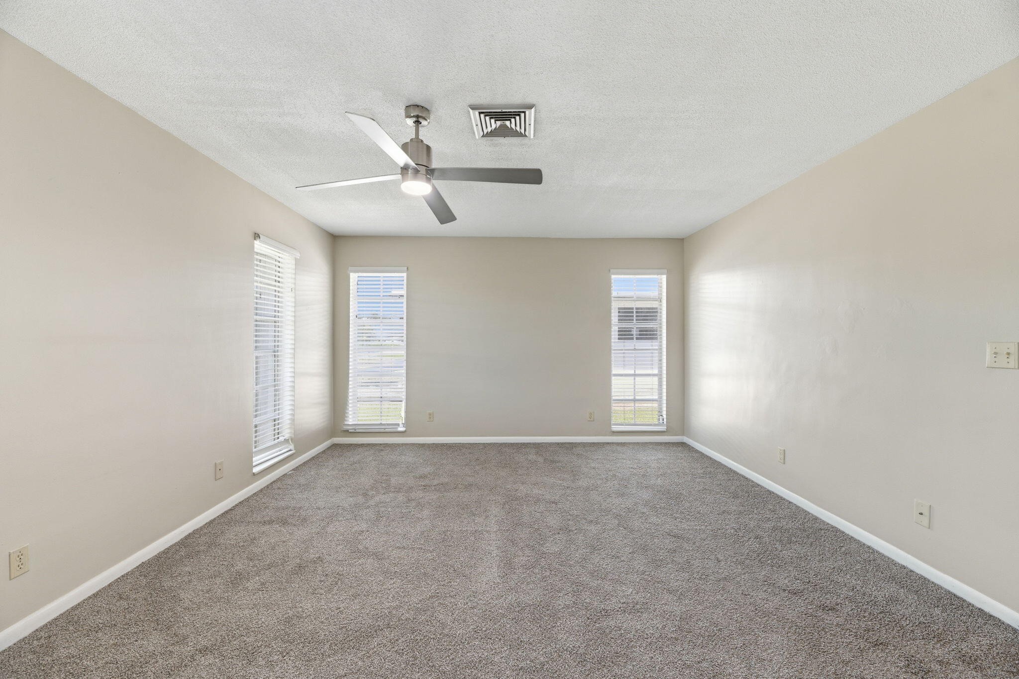 232 Gleneagles Drive