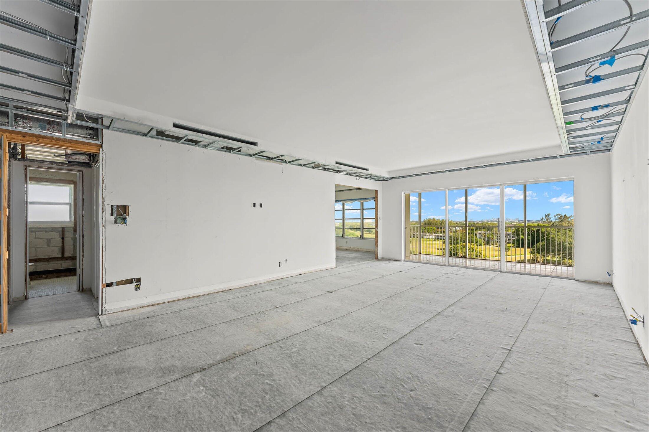 3050 N Palm Aire Drive 910
