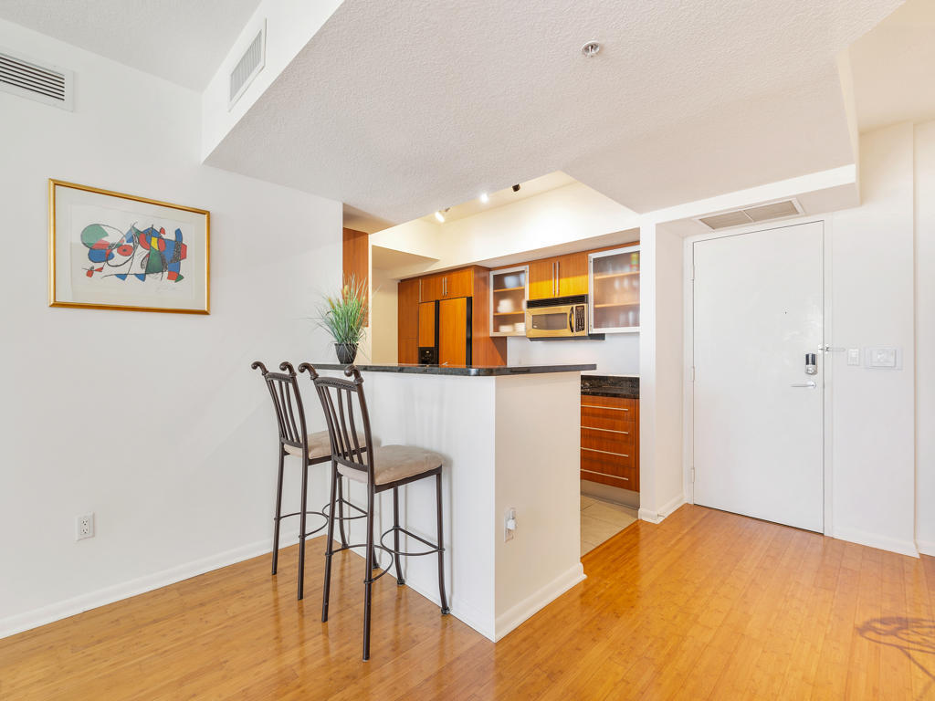 1551 N Flagler Drive 903