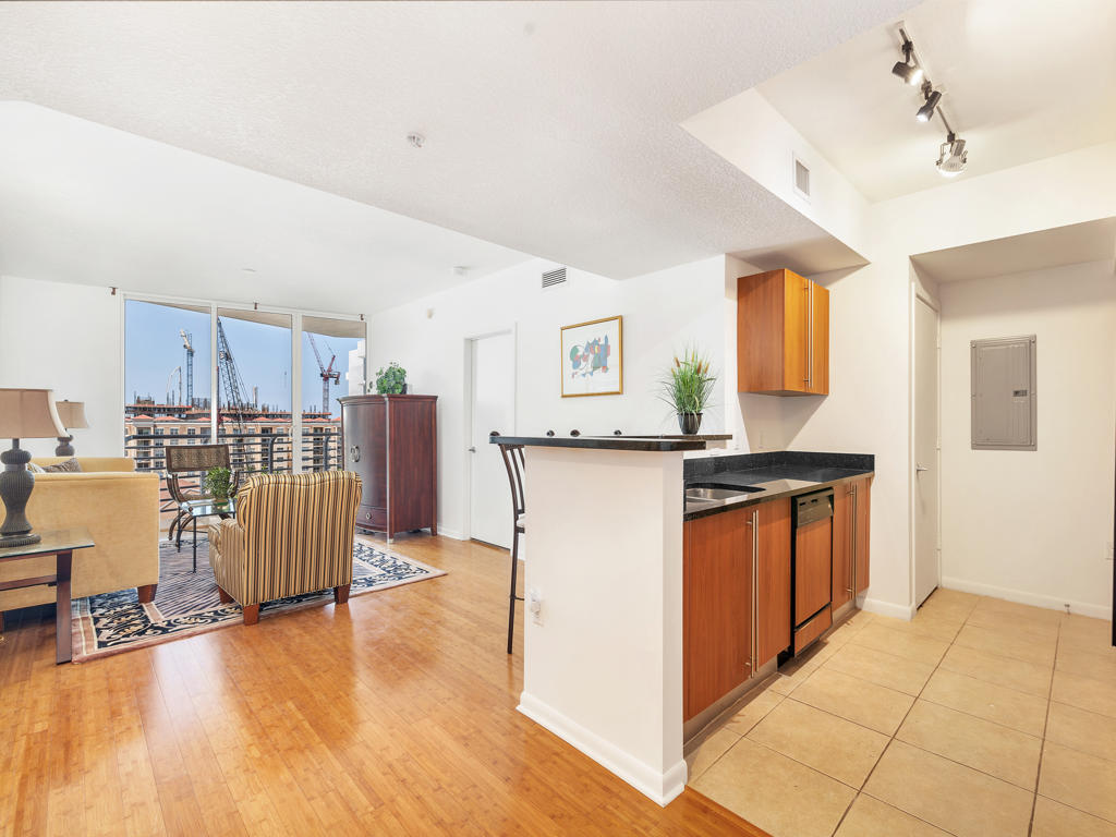 1551 N Flagler Drive 903