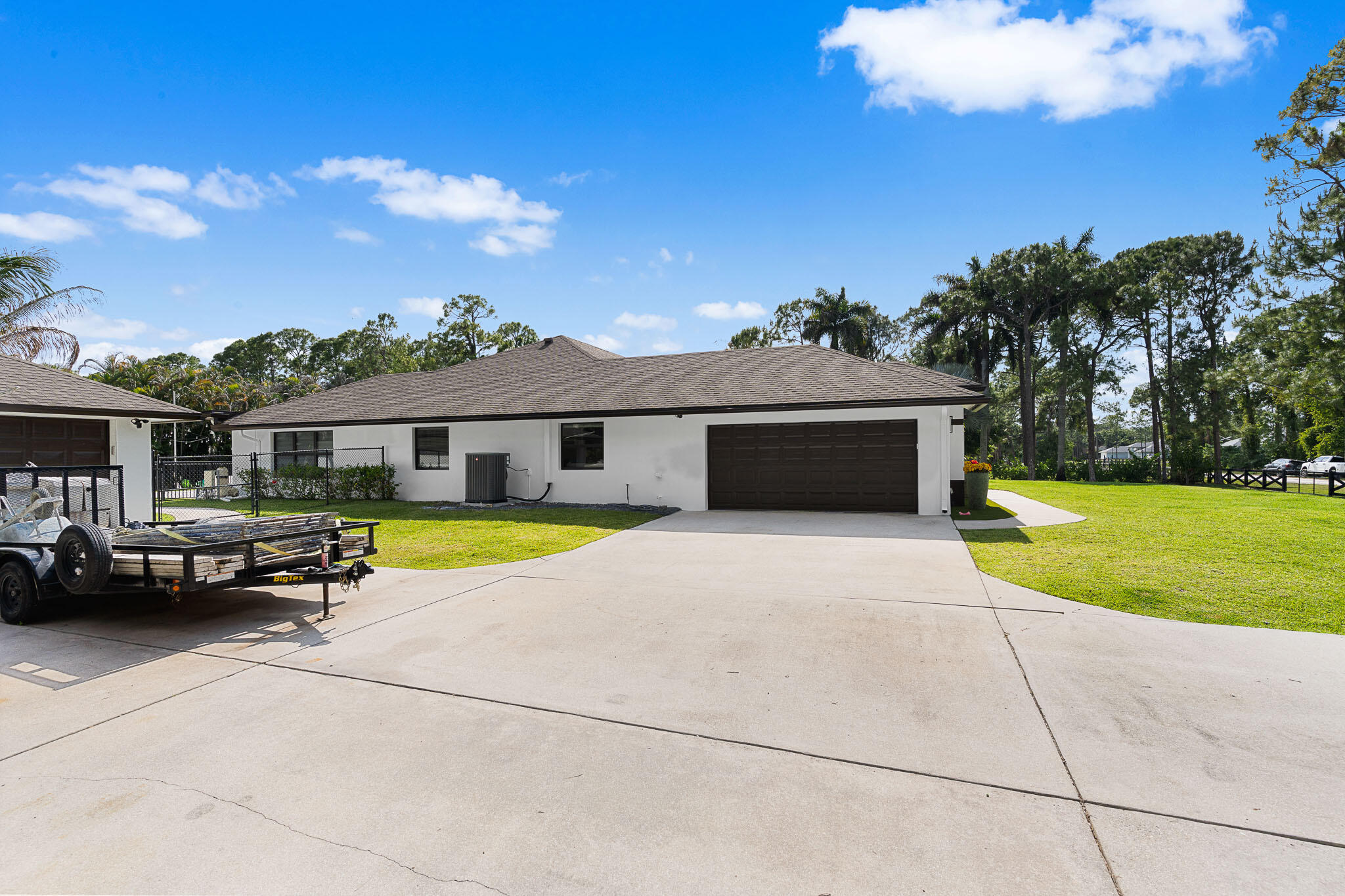 17148 78th Road N