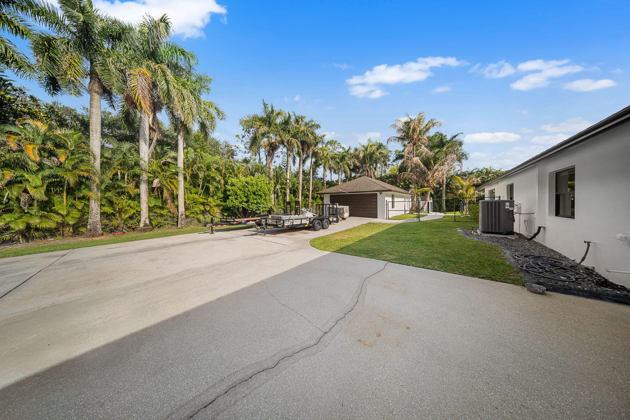 17148 78th Road N