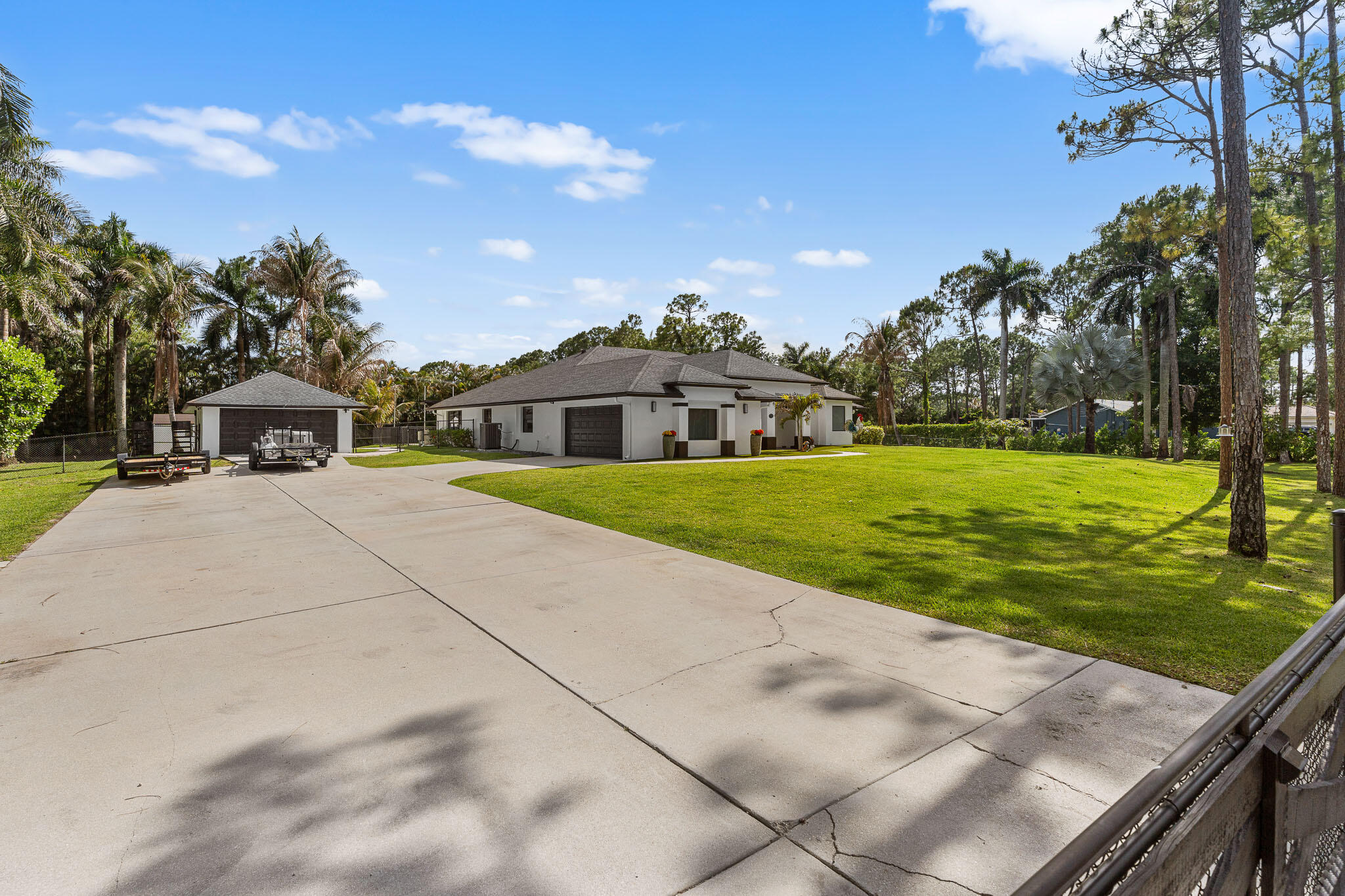 17148 78th Road N