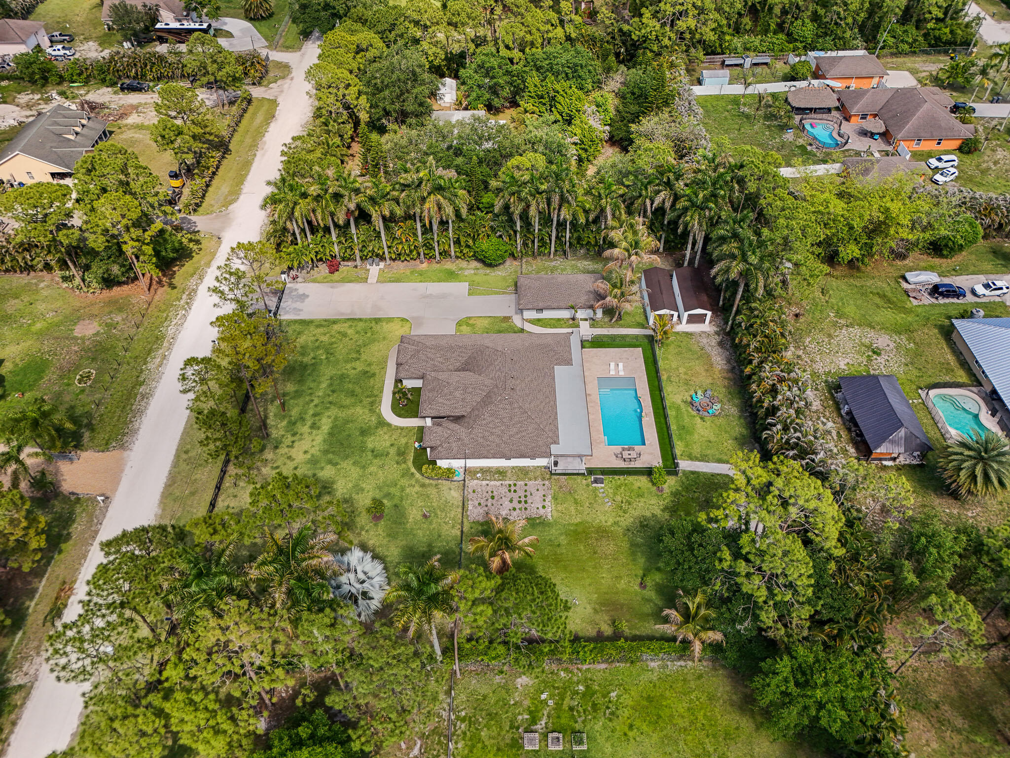 17148 78th Road N