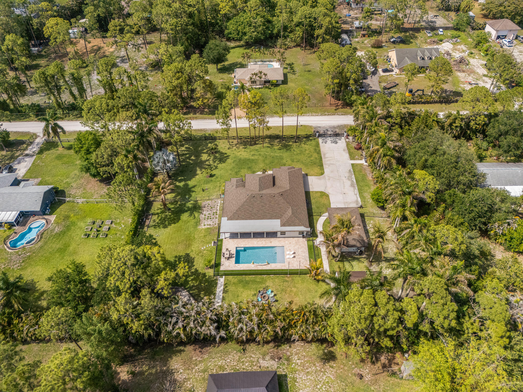 17148 78th Road N