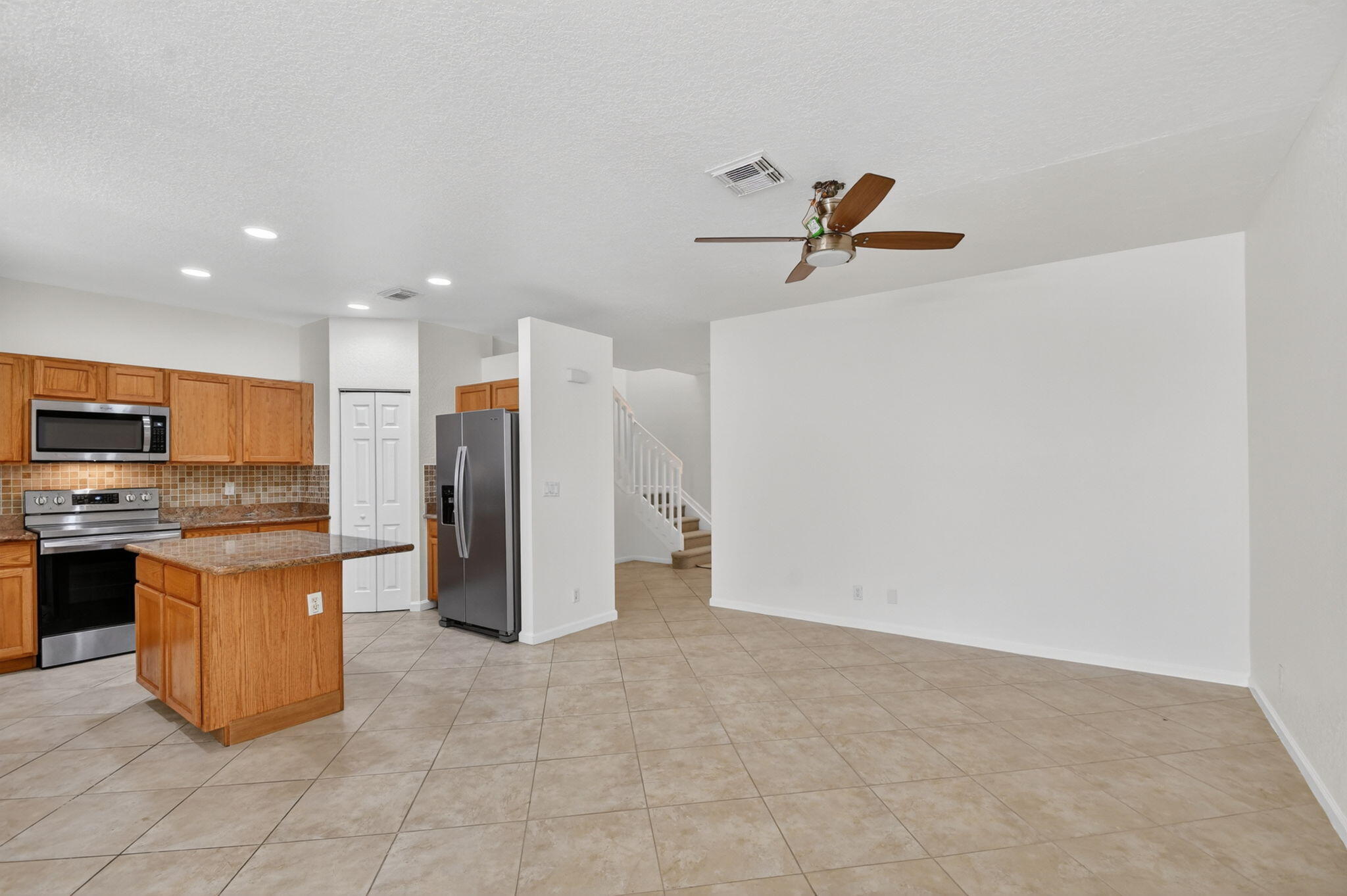 2806 S Evergreen Circle
