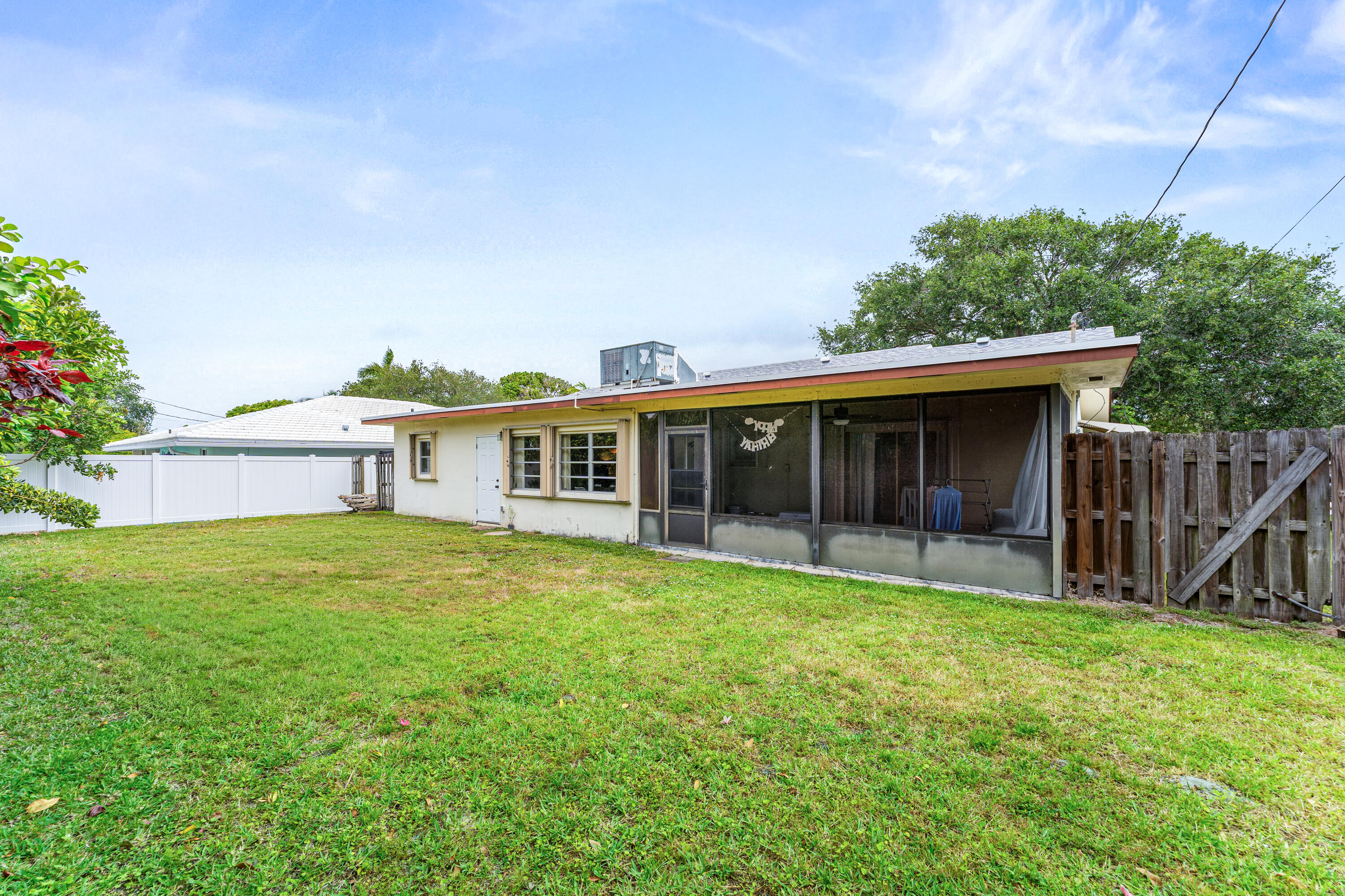1270 SW 8th Street