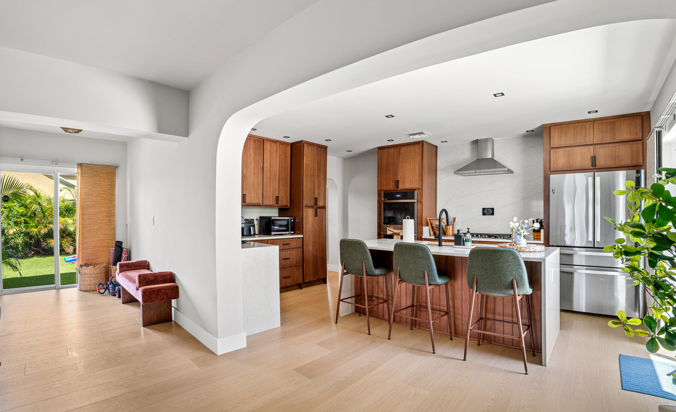 275 NE 16th Street