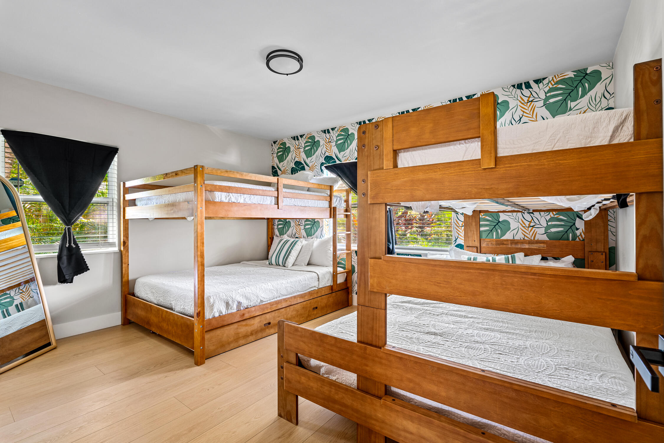 275 NE 16th Street
