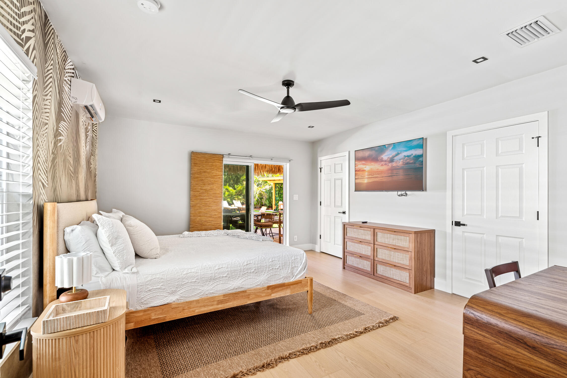 275 NE 16th Street