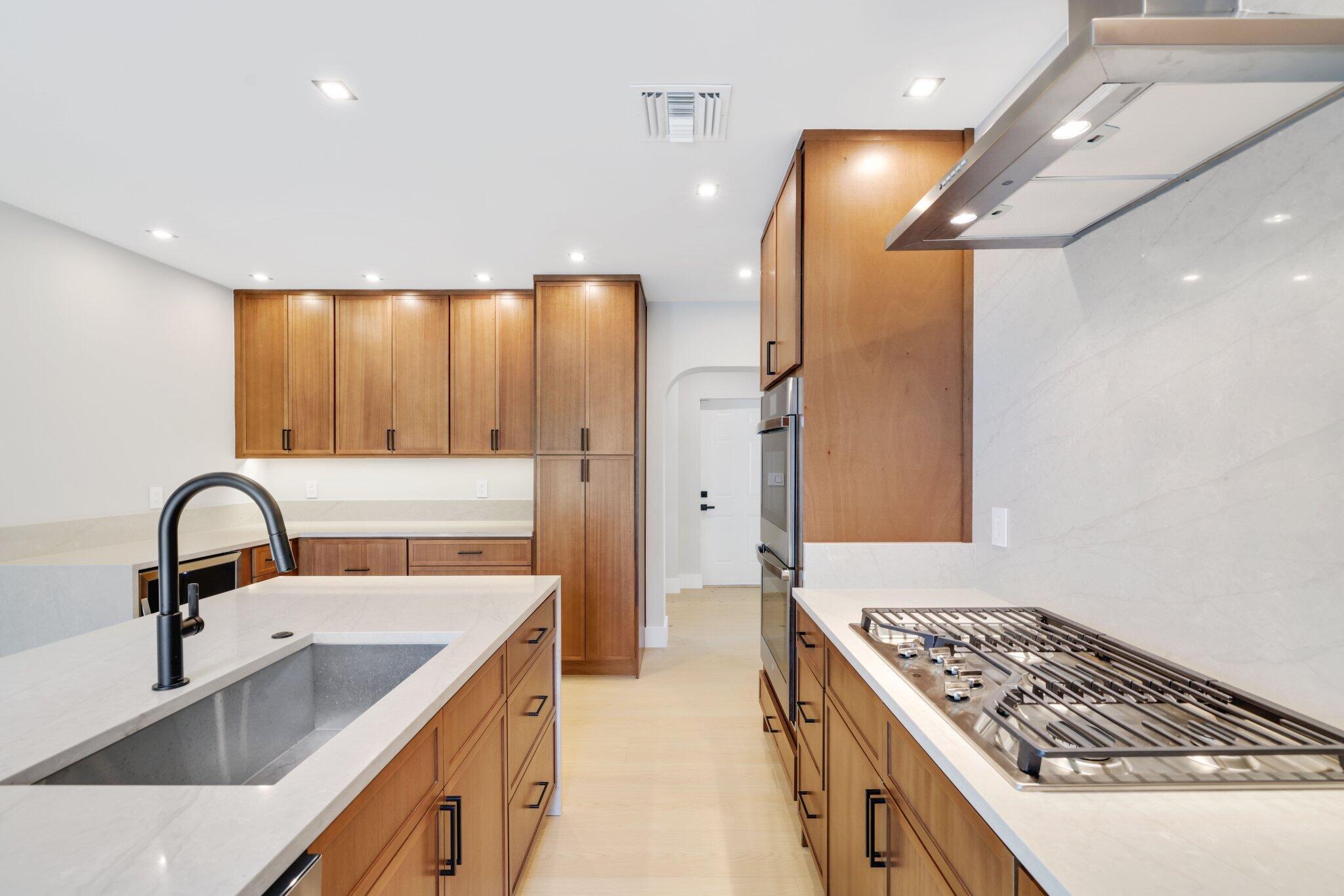 275 NE 16th Street