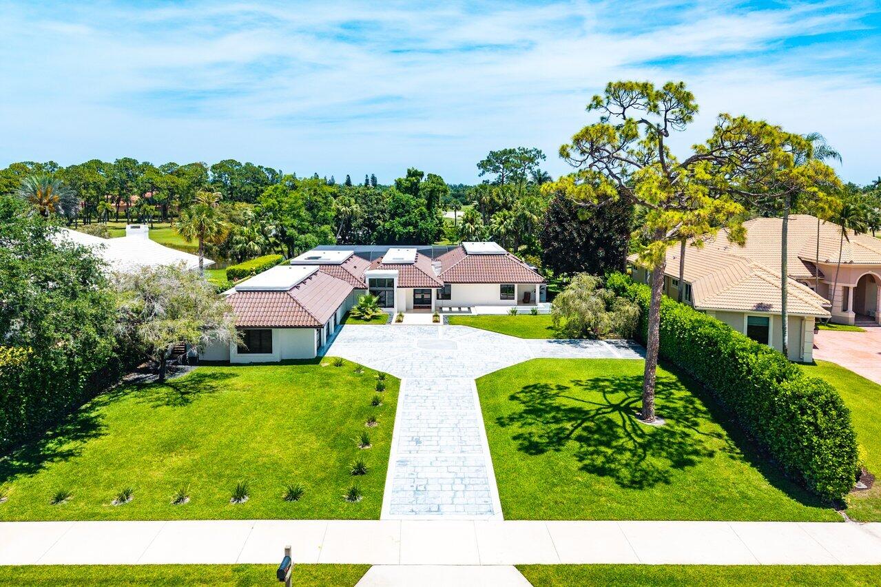1648 Breakers West Boulevard