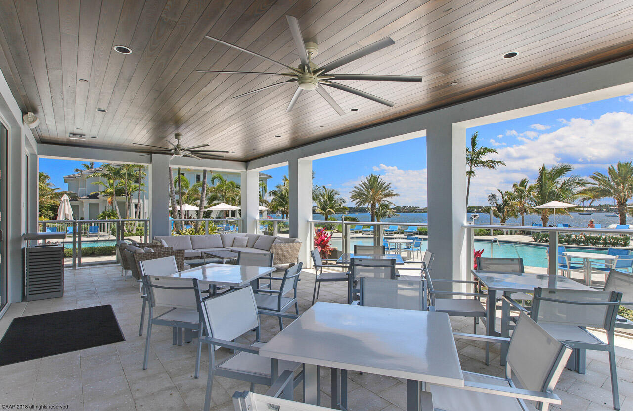 1 Water Club Way 704