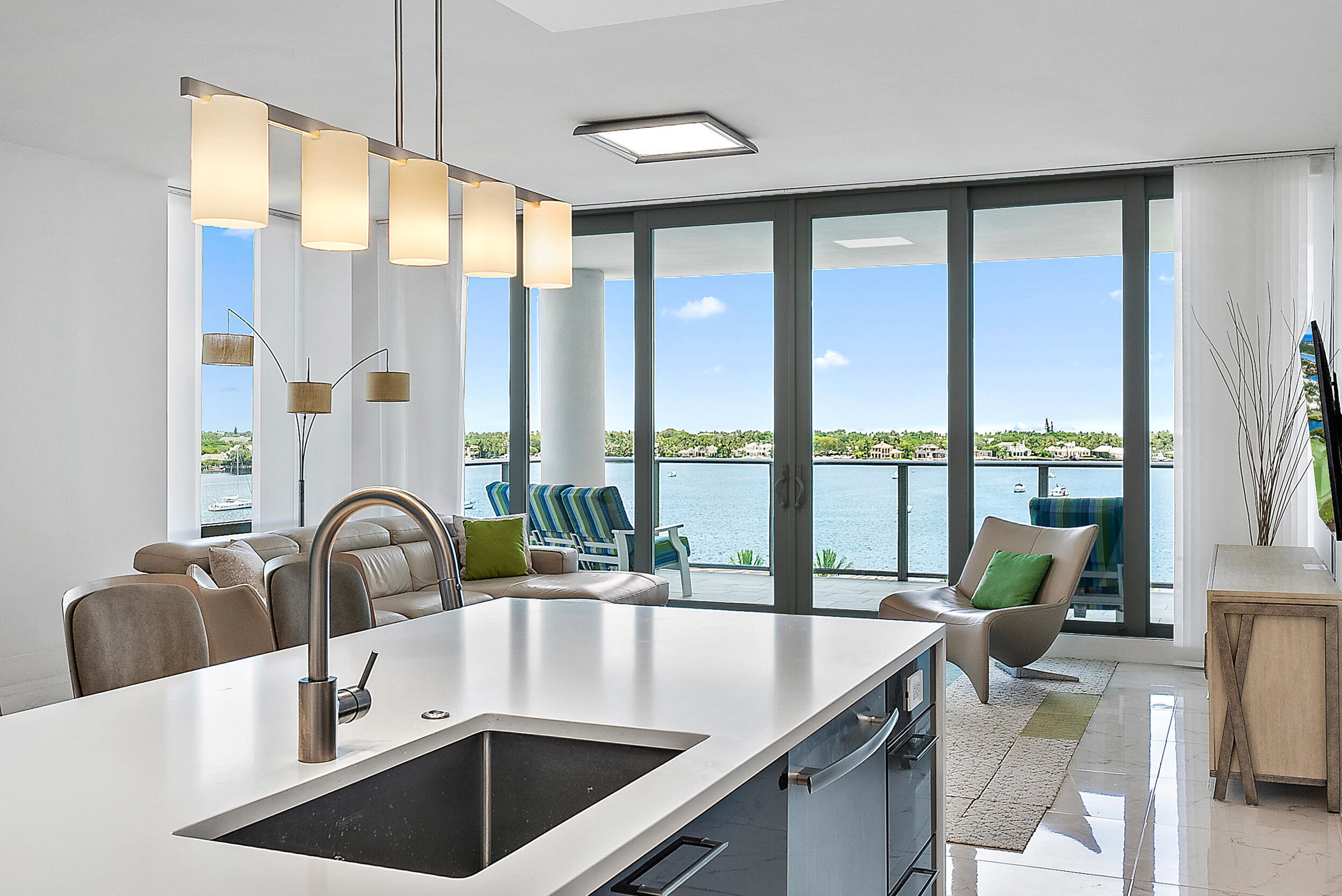 1 Water Club Way 704
