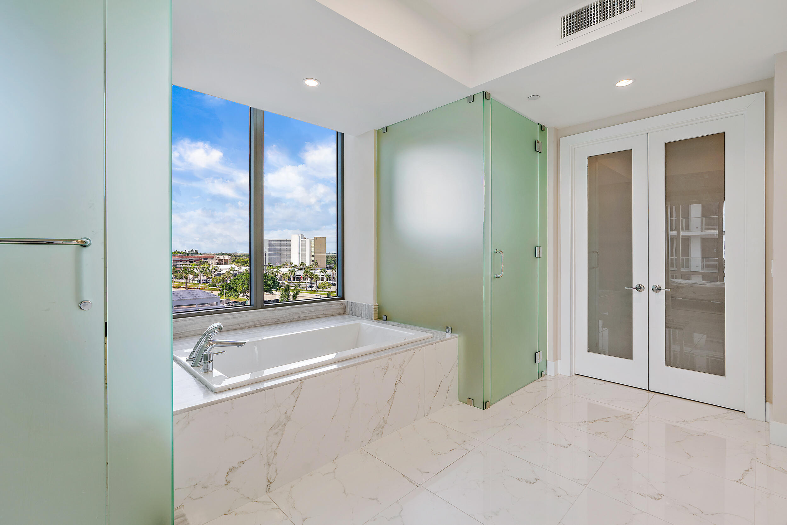 1 Water Club Way 704