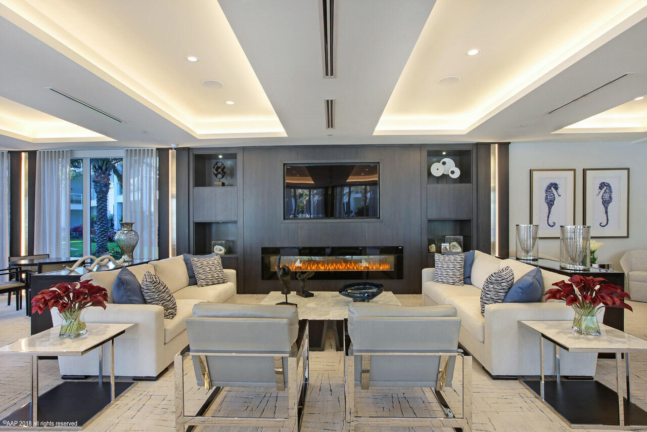 1 Water Club Way 704
