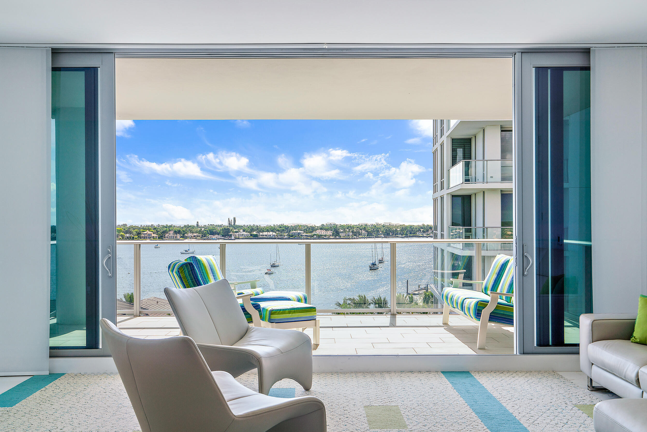 1 Water Club Way 704