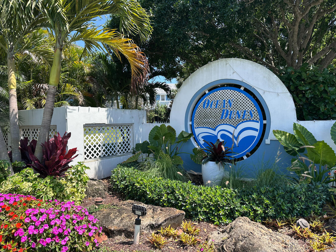 209 Ocean Dunes Circle