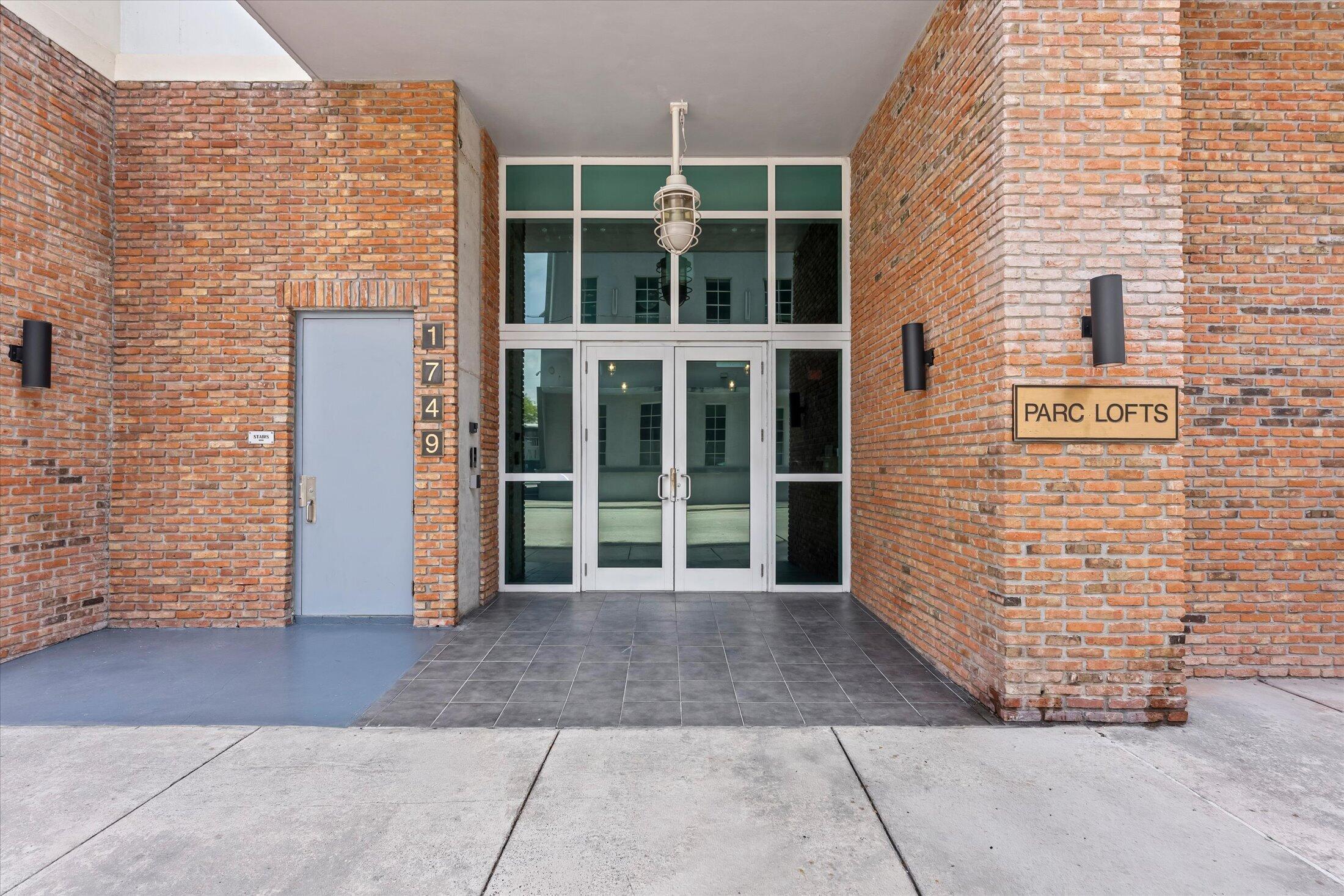 1749 NE Miami Court Unit: 316
