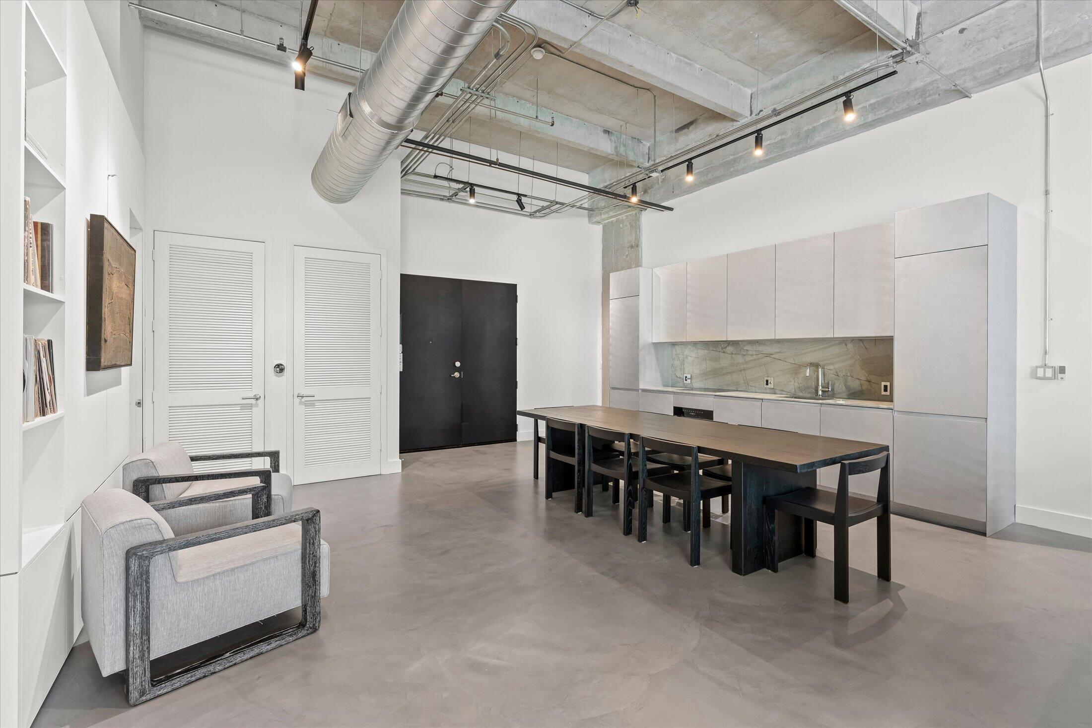 1749 NE Miami Court Unit: 316