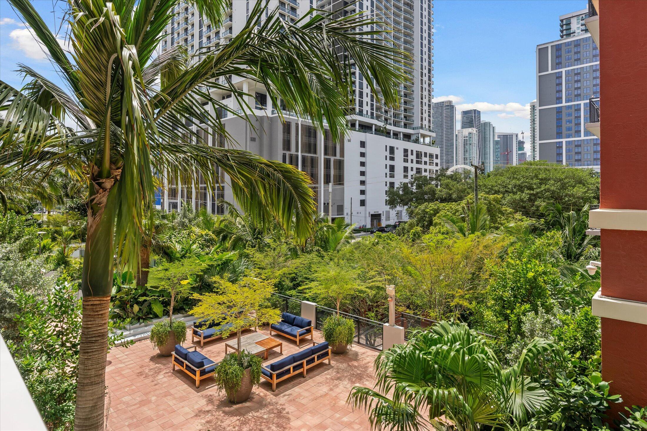 1749 NE Miami Court Unit: 316
