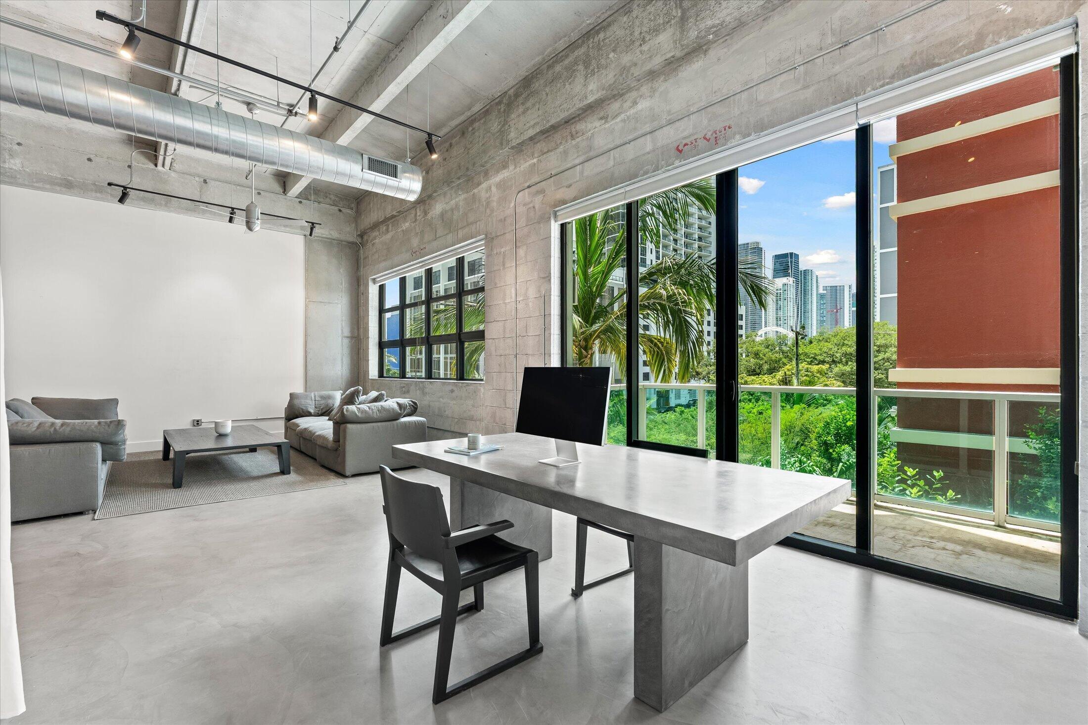 1749 NE Miami Court Unit: 316