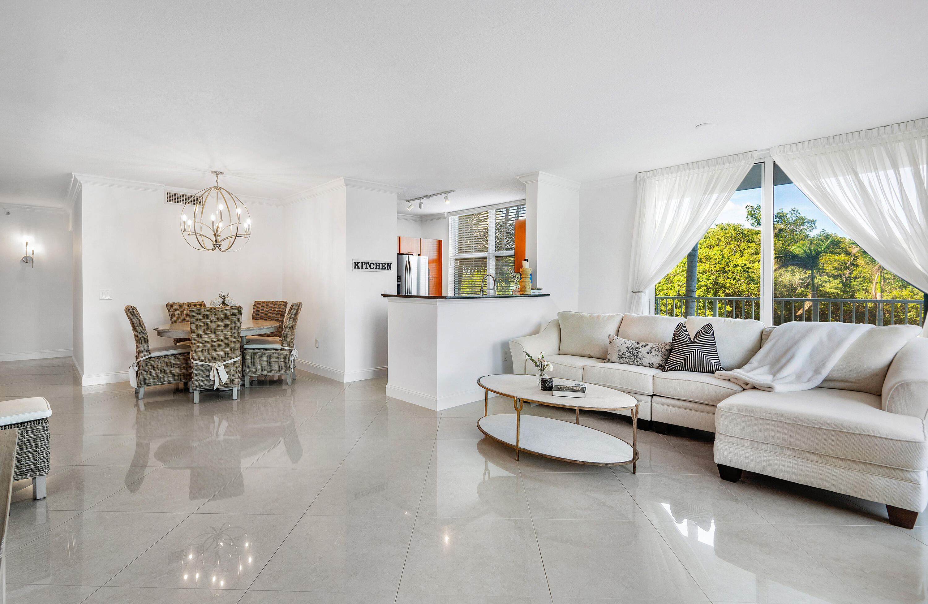 700 E Boynton Beach Boulevard Unit: 202