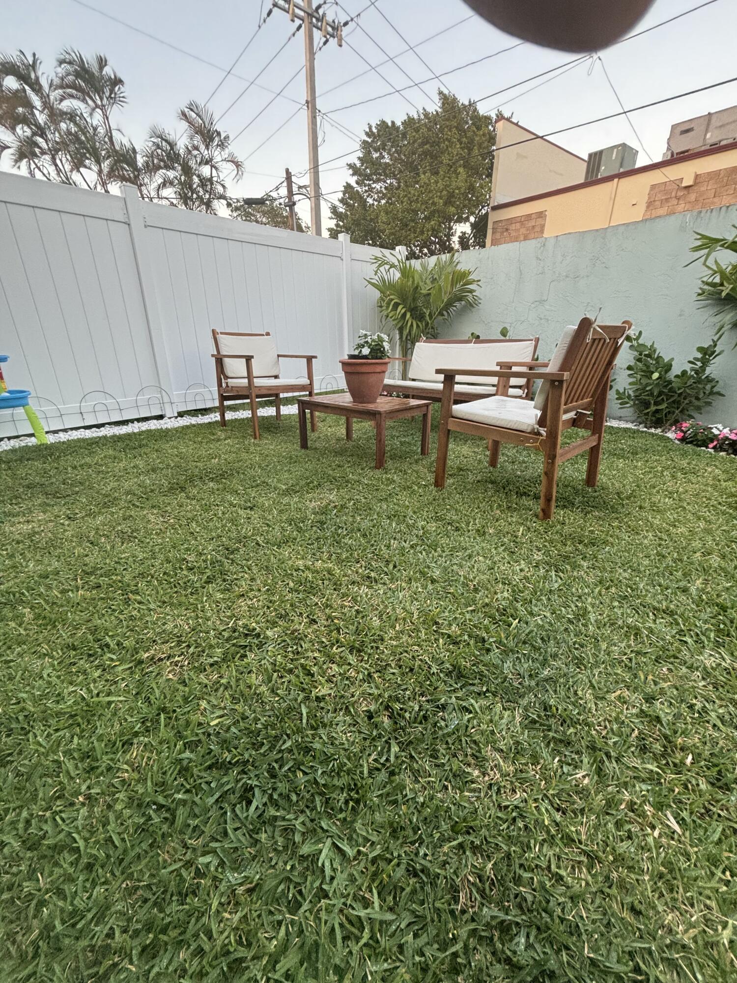 262 SE 9th Avenue 1-4