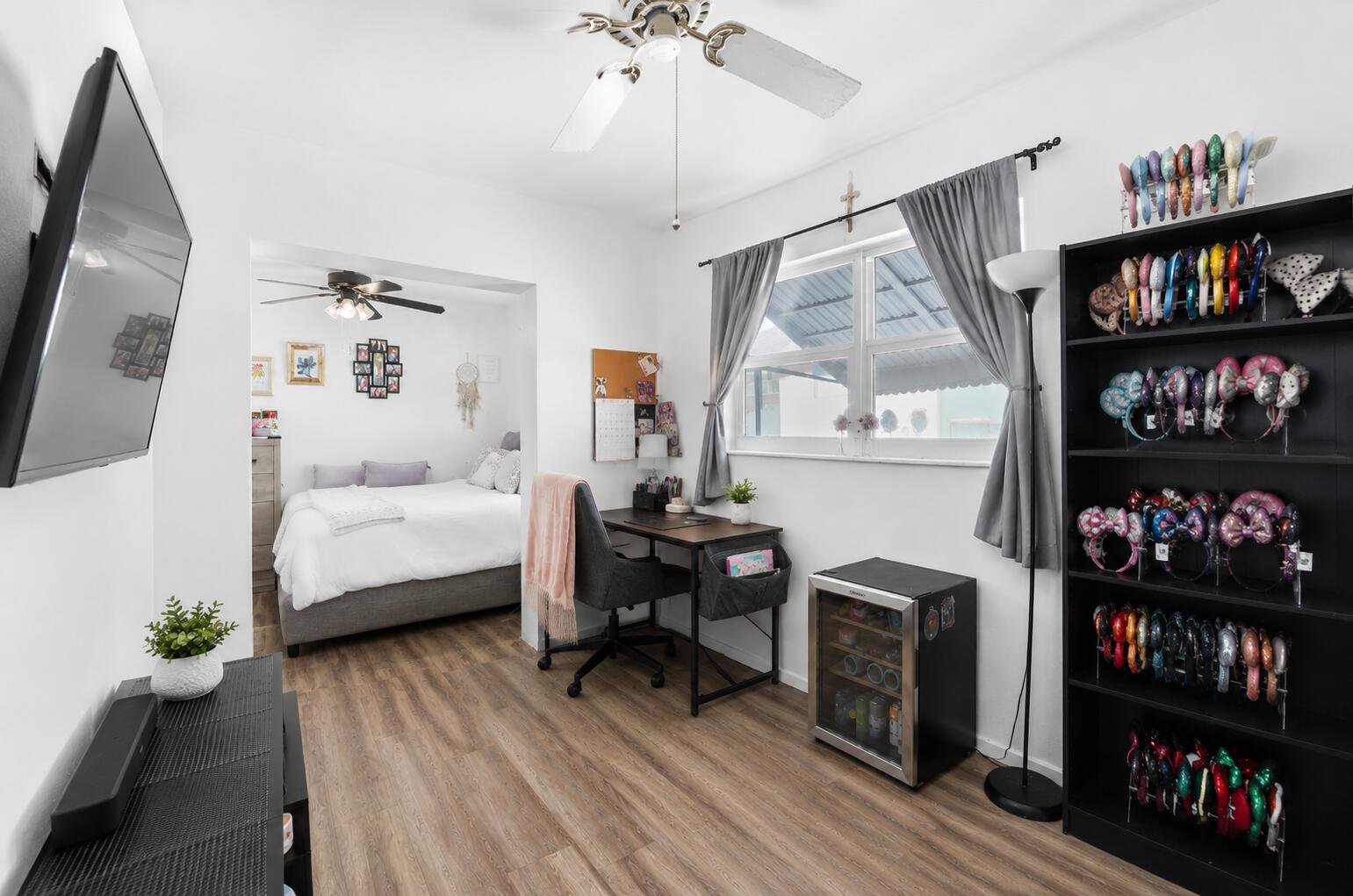 262 SW 8th Street