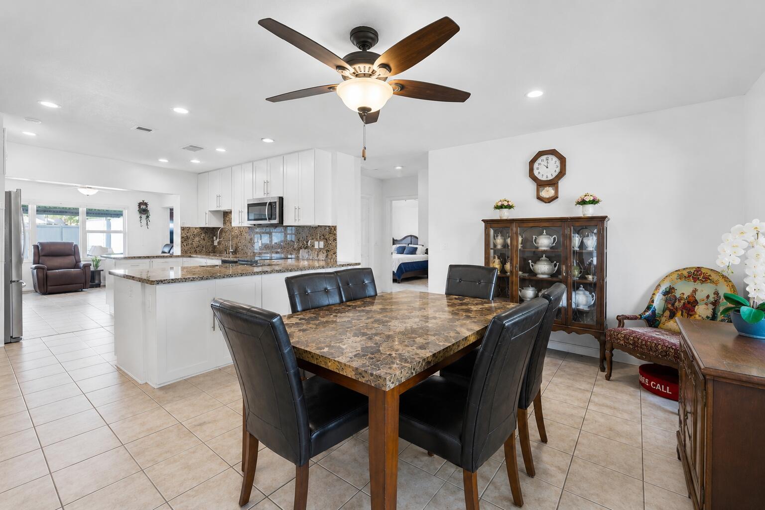 262 SW 8th Street