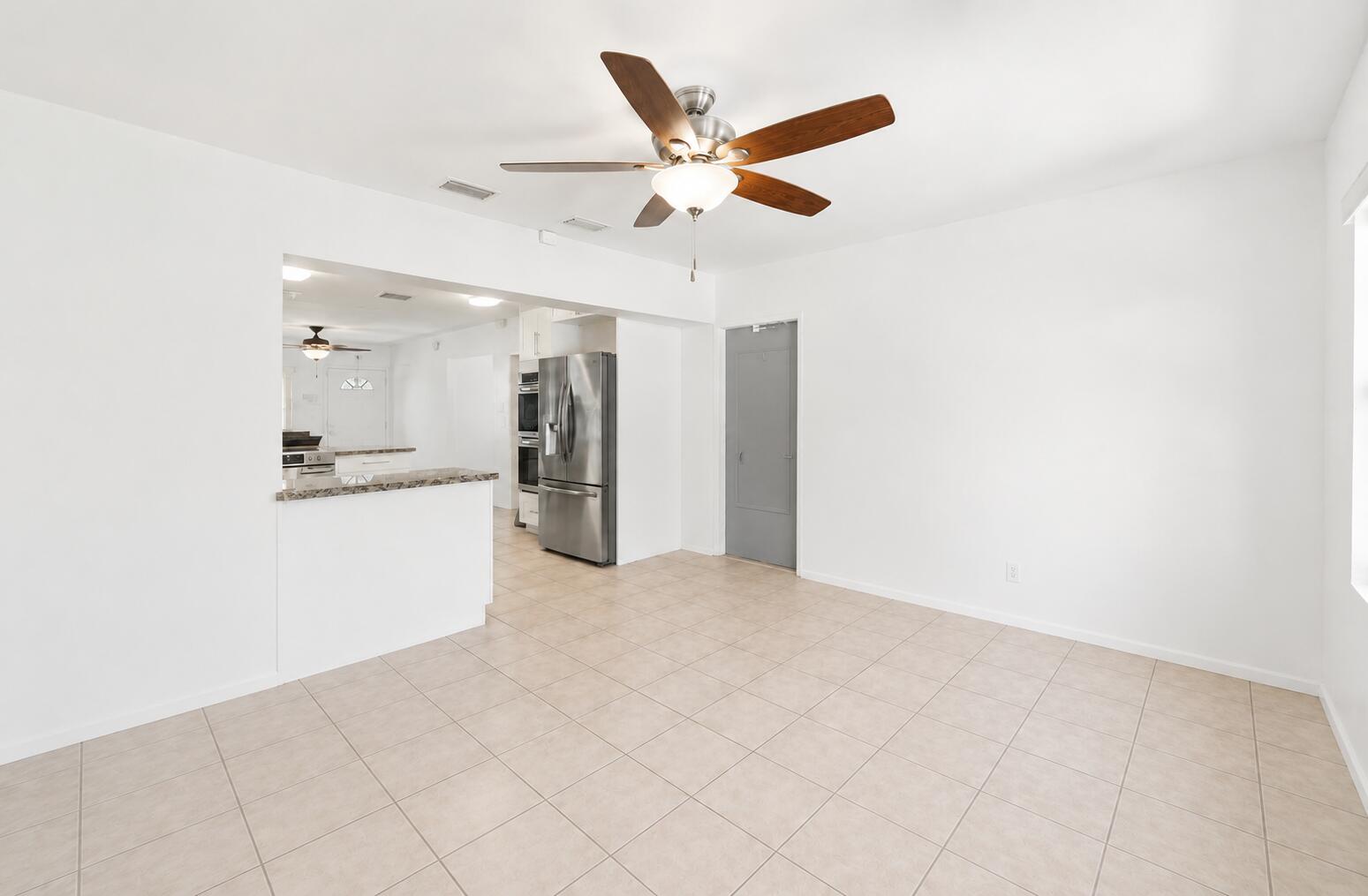 262 SW 8th Street