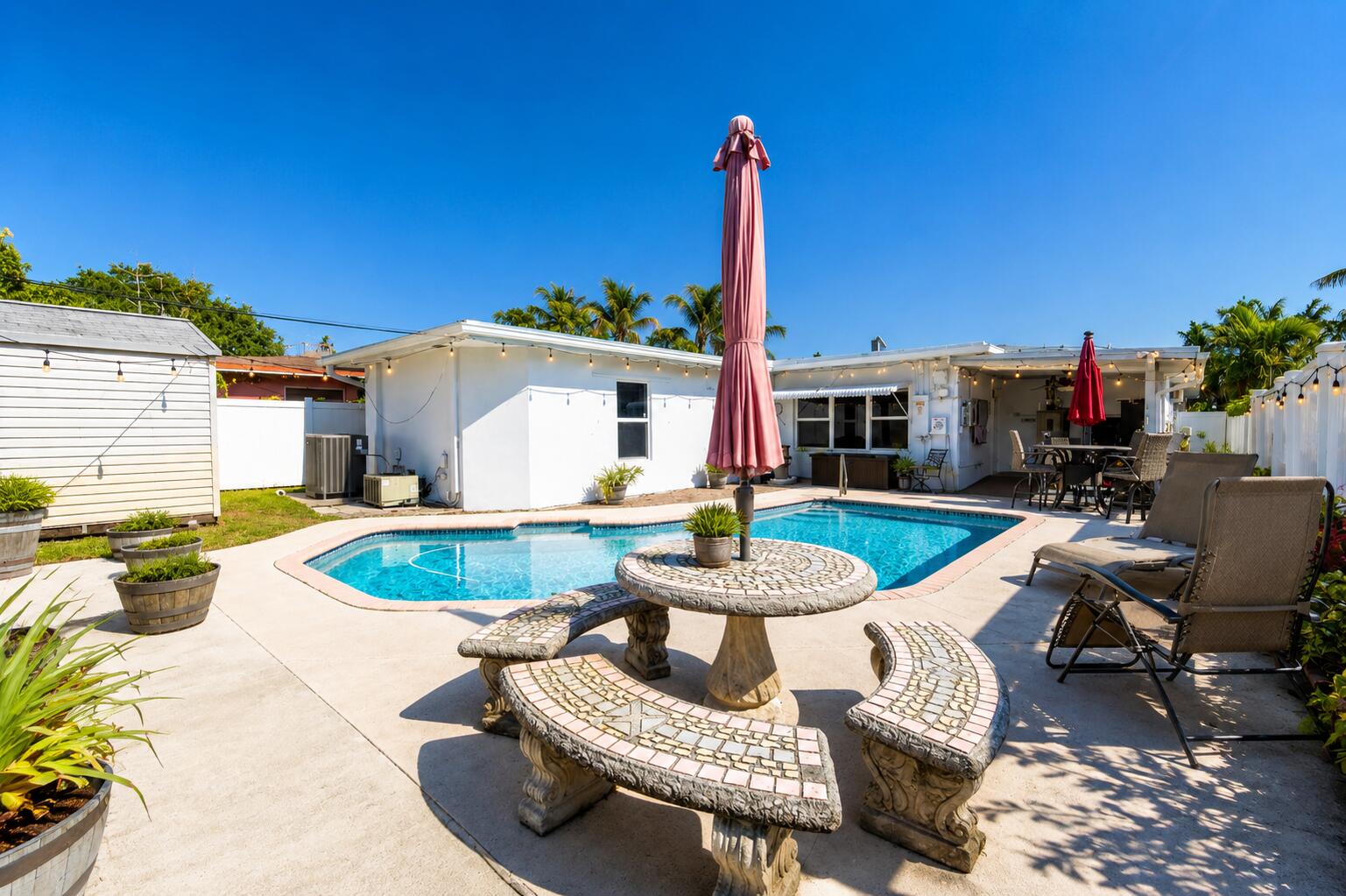 262 SW 8th Street
